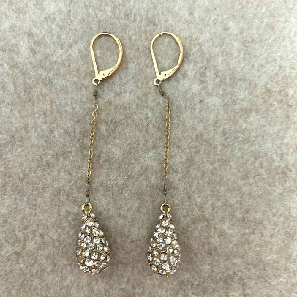Crystal Teardrop Dangle earrings